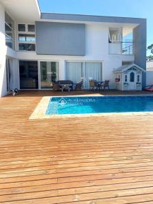 Casa com 4 Quartos à venda, 344m² no Itacorubi, Florianópolis
