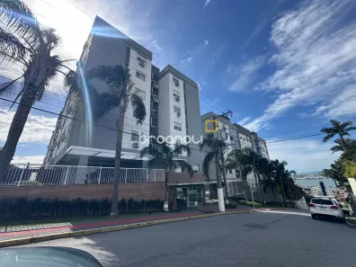 Apartamento com 2 Quartos à venda, 71m² no Praia Comprida, São José