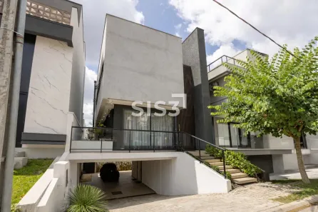 Casa de Condomínio com 3 Quartos à venda, 273m² no Santa Cândida, Curitiba