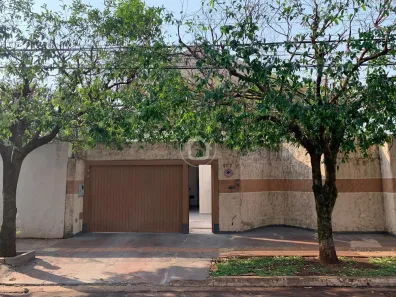 Sobrado com 4 Quartos à venda, 400m² no Jardim São Lourenço, Campo Grande