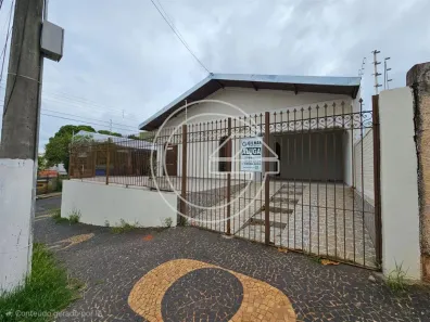 Casa com 3 Quartos para alugar, 10m² no Centro, Marília
