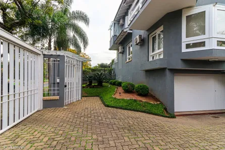 Casa de Condomínio com 3 Quartos à venda, 286m² no Jardim Isabel, Porto Alegre
