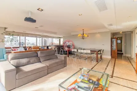 Apartamento com 3 Quartos para alugar, 174m² no Mont Serrat, Porto Alegre