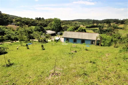 Fazenda/Sítio com 4 Quartos à venda, 100m² no Pavaozinho, Agudos do Sul