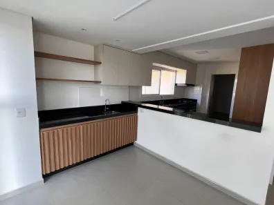 Apartamento com 3 Quartos para alugar, 131m² no Alfredo Custódio de Paula, Pouso Alegre