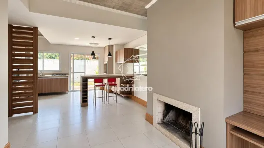 Sobrado com 3 Quartos para alugar, 110m² no Laranjal, Pelotas