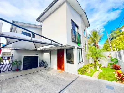 Casa com 5 Quartos à venda, 250m² no Coqueiros, Florianópolis