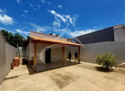 Casa com 2 Quartos à venda, 100m² no Conjunto Habitacional Vicente Luiz Grosso, Araçatuba