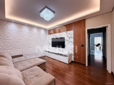 Casa com 4 Quartos à venda, 230m² no Martins, Uberlândia