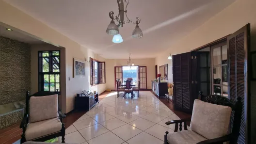 Casa com 6 Quartos à venda, 378m² no Cidade Jardim, Juiz de Fora
