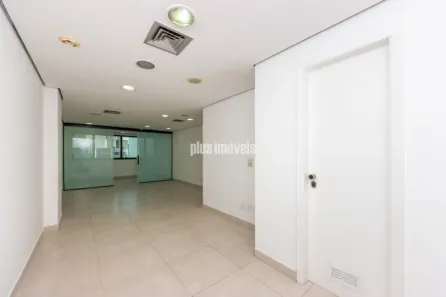 Sala Comercial à venda, 44m² no Moema, São Paulo