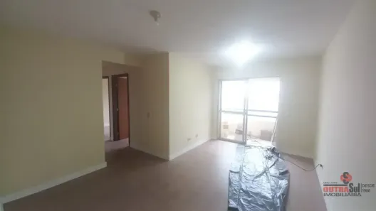 Apartamento com 3 Quartos para alugar, 68m² no Cajuru, Curitiba