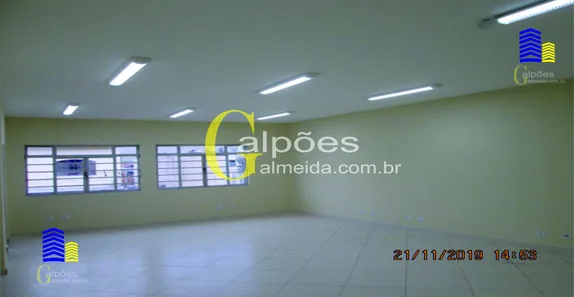 Galpão/Depósito/Armazém para alugar, 420m² no Vila Anastácio, São Paulo