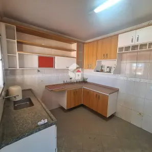 Casa com 3 Quartos para venda ou aluguel, 190m² no Vila Osasco, Osasco