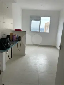 Apartamento com 2 Quartos à venda, 32m² no Jardim Pedra Branca, São Paulo