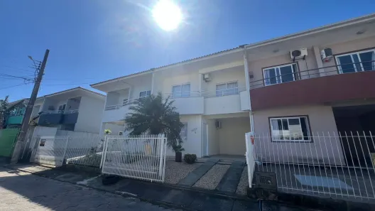 Sobrado com 3 Quartos à venda, 105m² no Ipiranga, São José