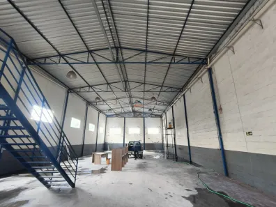 Galpão/Depósito/Armazém para alugar, 500m² no das Pedras, Cotia
