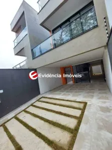 Sobrado com 3 Quartos à venda, 197m² no Vila Scarpelli, Santo André