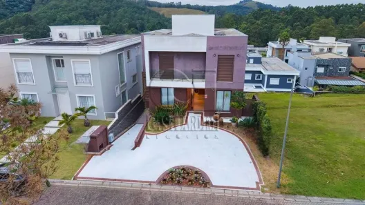 Casa de Condomínio com 4 Quartos para alugar, 400m² no Tamboré, Santana de Parnaíba