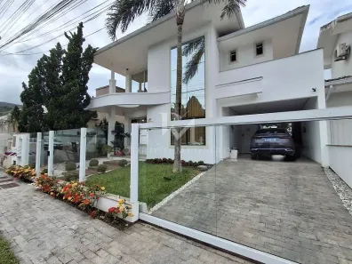 Casa com 3 Quartos à venda, 192m² no Pedra Branca, Palhoça