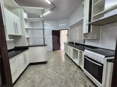 Sobrado com 3 Quartos à venda, 303m² no Chácara Seis de Outubro, São Paulo