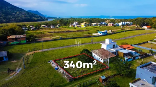 Lote/Terreno à venda, 340m² no Areias do Macacu, Garopaba