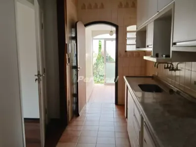 Sobrado com 4 Quartos para alugar, 170m² no Chácara Olaria, Taubaté