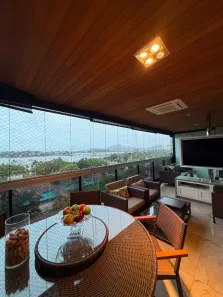 Apartamento com 4 Quartos à venda, 240m² no Praia do Canto, Vitória