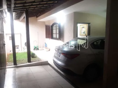 Casa com 5 Quartos à venda, 200m² no Conjunto Califórnia, Belo Horizonte
