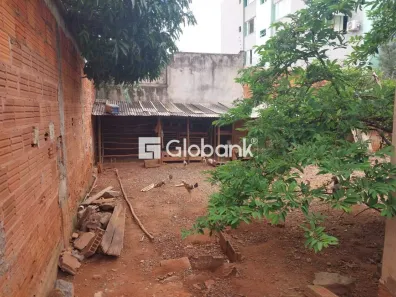 Lote/Terreno à venda, 180m² no Major Prates, Montes Claros