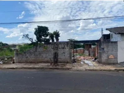 Lote/Terreno à venda, 396m² no Carajás, Uberlândia