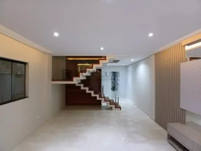 Casa com 3 Quartos para alugar, 179m² no Jardim Burle Marx, Londrina