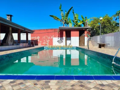 Fazenda/Sítio com 3 Quartos para alugar, 373m² no Estância dos Pinheirais, Suzano