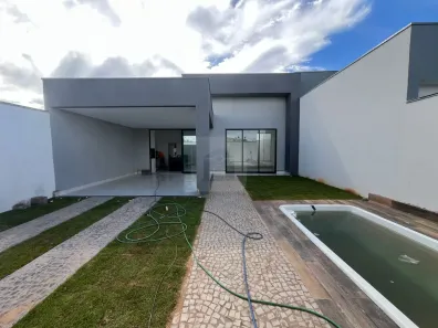 Casa com 3 Quartos à venda, 140m² no Novo Mundo, Uberlândia