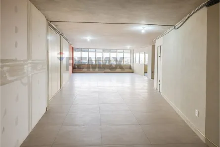 Sala Comercial para alugar, 358m² no Centro, Juiz de Fora