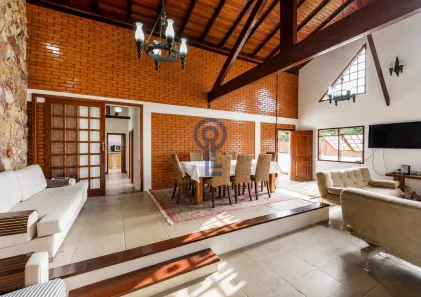 Casa com 4 Quartos para alugar, 320m² no Jurerê Internacional, Florianópolis