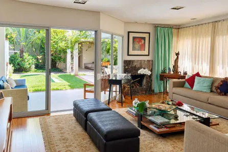 Casa de Condomínio com 4 Quartos à venda, 442m² no Jardim Panorama, São Paulo