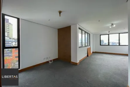 Sala Comercial à venda, 38m² no Boa Vista, Porto Alegre