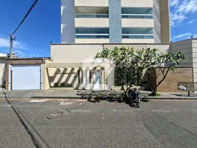 Apartamento com 2 Quartos para alugar, 72m² no Santa Mônica, Uberlândia