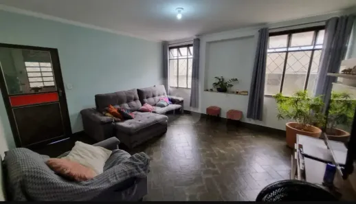 Casa com 3 Quartos à venda, 280m² no Osvaldo Rezende, Uberlândia