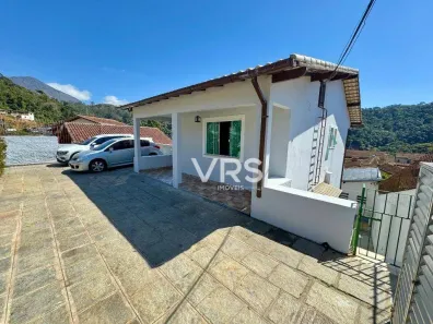 Casa com 4 Quartos à venda, 138m² no Pimenteiras, Teresópolis