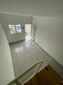 Casa de Condomínio com 2 Quartos para alugar, 58m² no Jardim Santa Marina, Jacareí