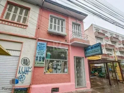 Casa com 2 Quartos à venda, 101m² no Santana, Porto Alegre