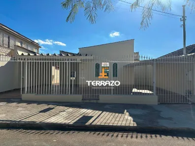 Casa com 3 Quartos para alugar, 130m² no Jardim Europa, Volta Redonda