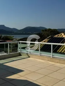 Casa com 7 Quartos à venda, 385m² no Itaipu, Niterói
