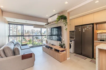 Apartamento com 2 Quartos à venda, 69m² no Passo da Areia, Porto Alegre