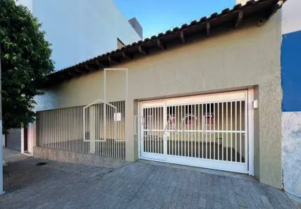 Casa com 2 Quartos para alugar, 200m² no Palmital, Marília