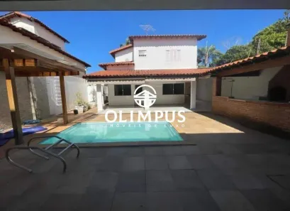 Casa com 3 Quartos para alugar, 400m² no Jardim Karaíba, Uberlândia