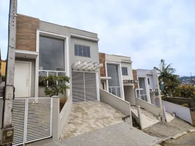 Sobrado com 3 Quartos à venda, 154m² no Escola Agrícola, Blumenau