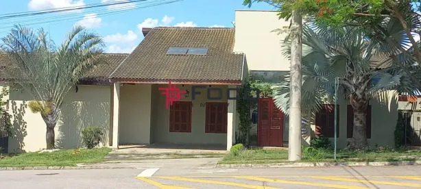 Casa de Condomínio com 3 Quartos à venda, 285m² no Bairro do Grama, Caçapava